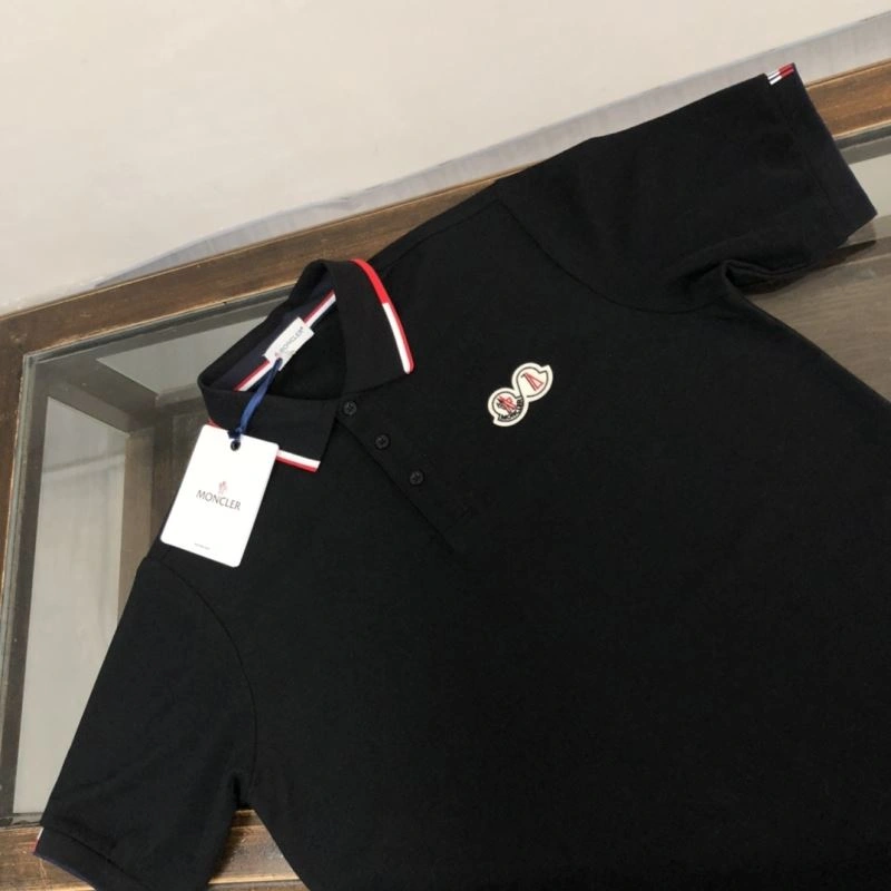 Bold Moncler T-Shirts 143106