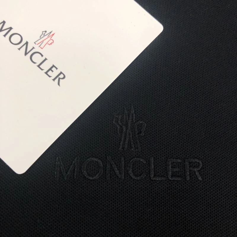 Moncler T-Shirts ZipUp 143098