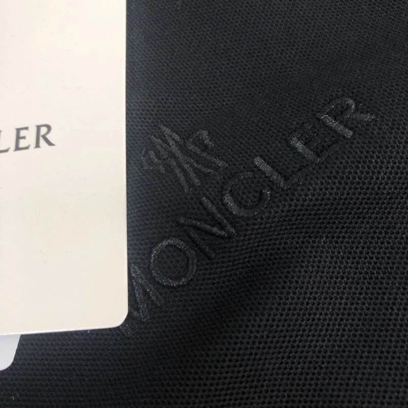 Moncler T-Shirts ZipUp 143098