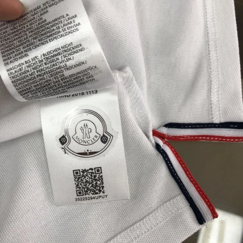 Moncler T-Shirts Tailored 143100