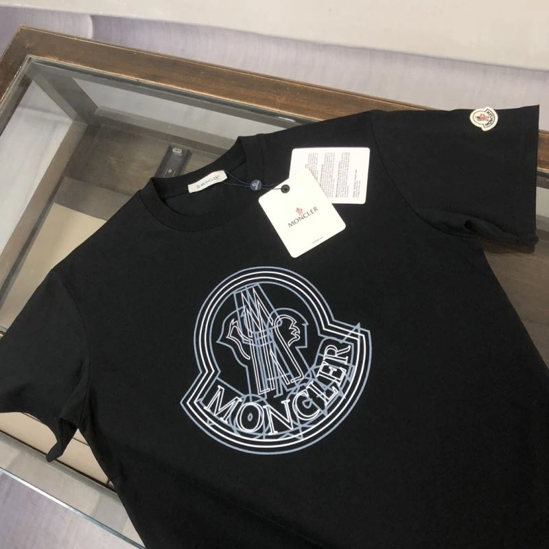 Cozy Moncler T-Shirts 143087