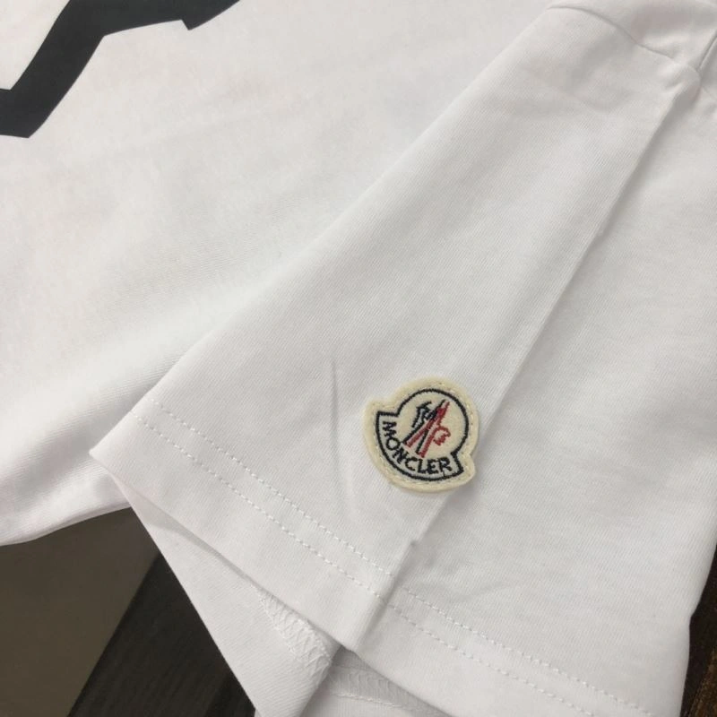 Stylish Moncler T-Shirts 143079