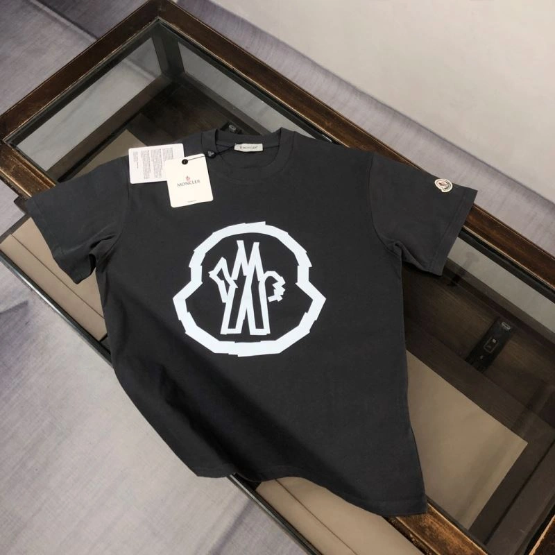 Moncler T-Shirts UrbanChic 143084