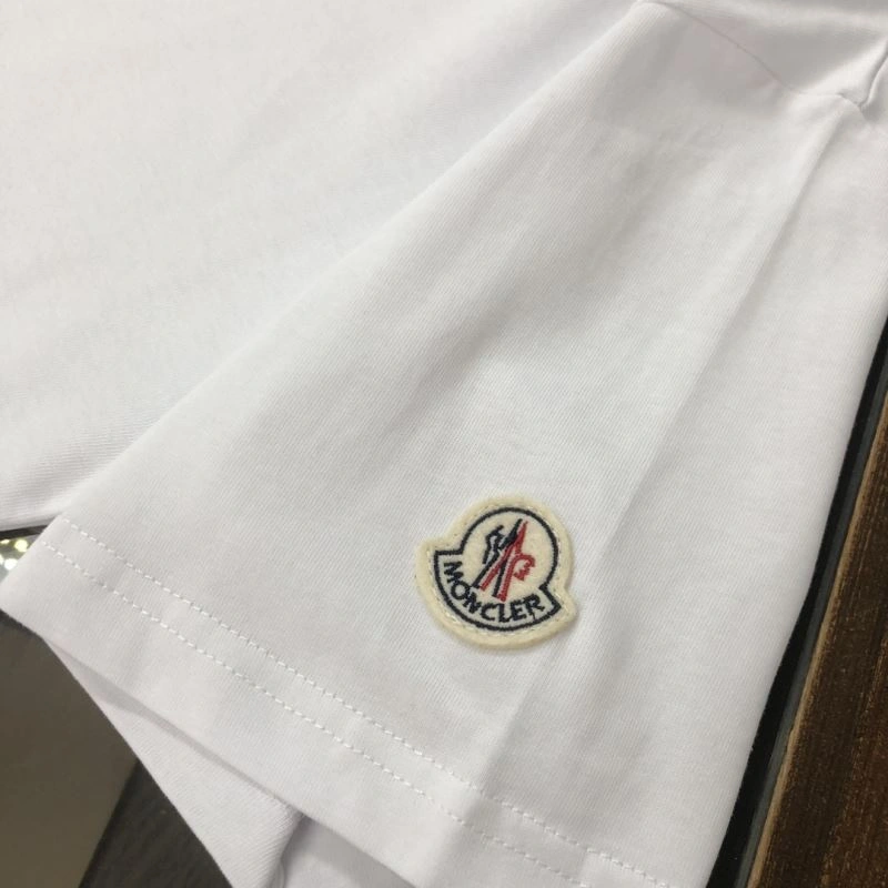 Fashionable Moncler T-Shirts 143071