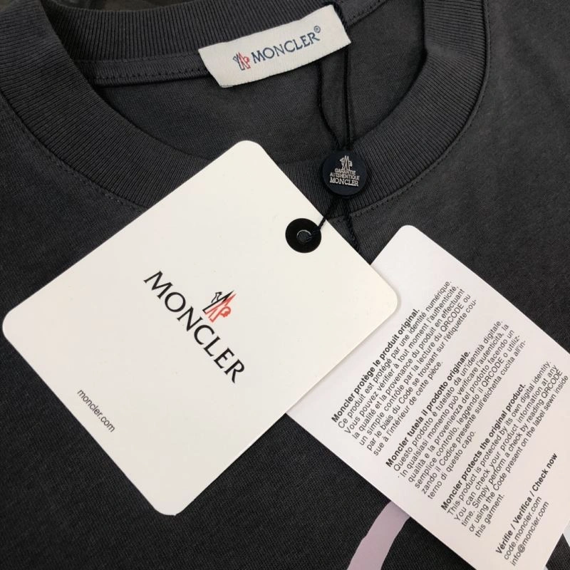 Soft Moncler T-Shirts 143074