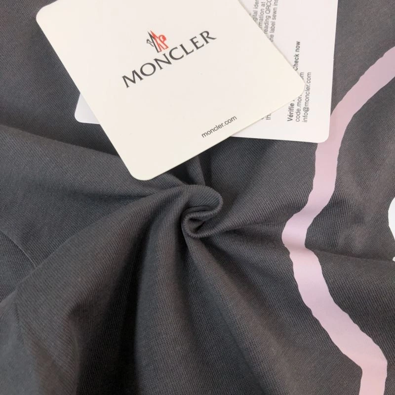 Soft Moncler T-Shirts 143074