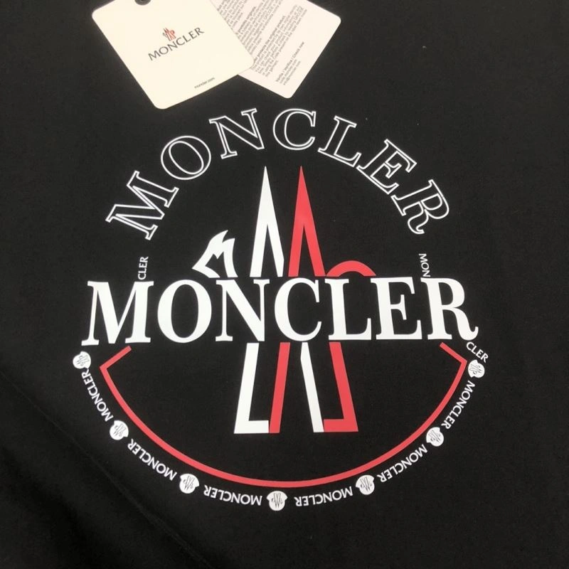 SmoothTexture Moncler T-Shirts 143083