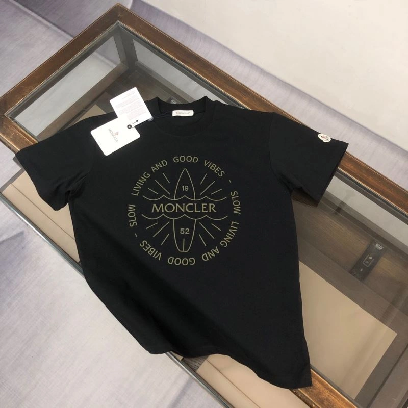 Moncler T-Shirts FlexibleFit 143092