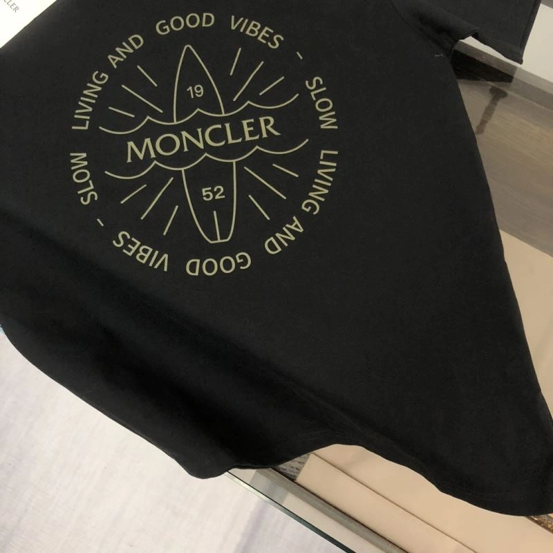 Moncler T-Shirts FlexibleFit 143092