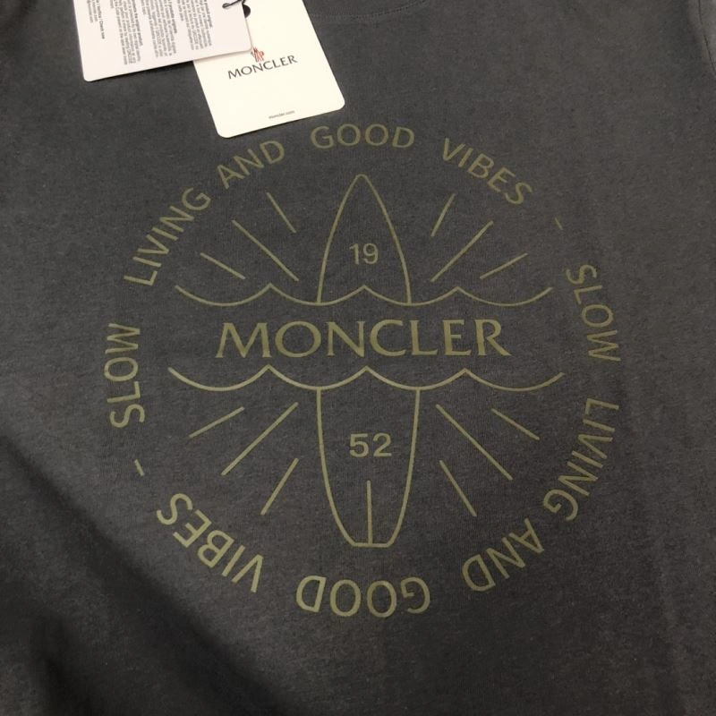 Moncler T-Shirts FashionForward 143072