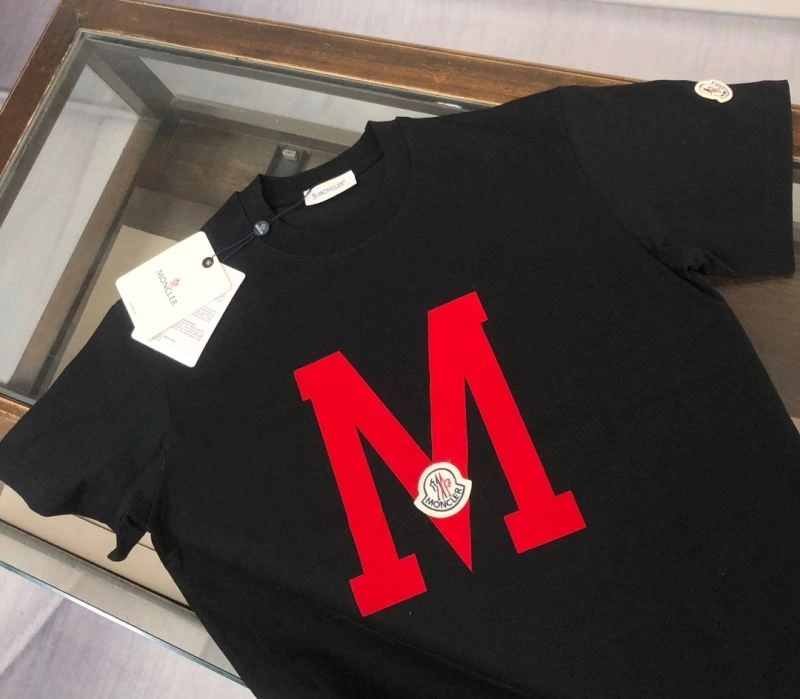 WellDesigned Moncler T-Shirts 143068