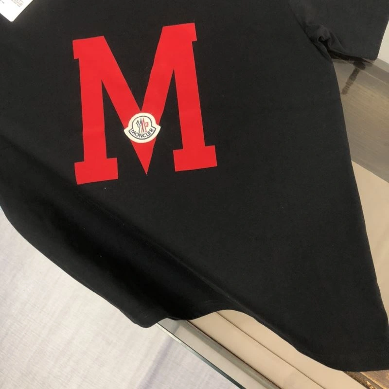 WellDesigned Moncler T-Shirts 143068
