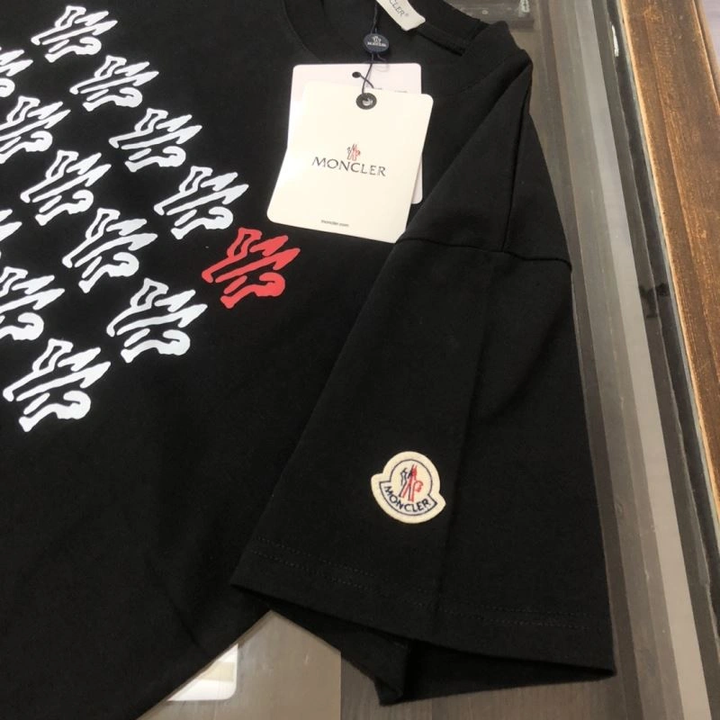 Moncler T-Shirts Sophisticated 143066