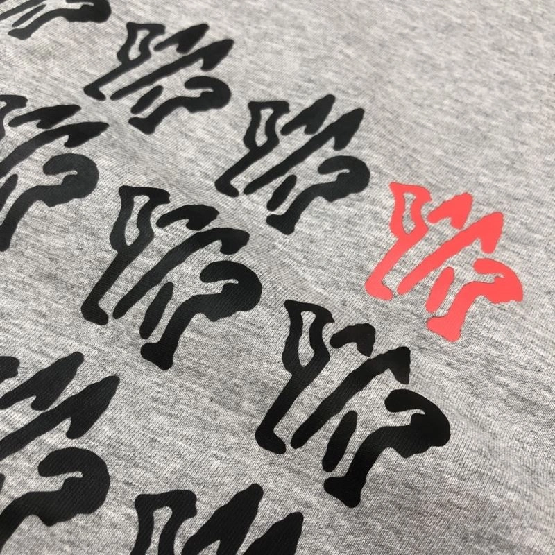 Sporty Moncler T-Shirts 143064
