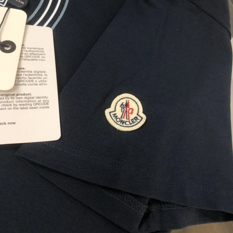 Moncler T-Shirts Packable 143062