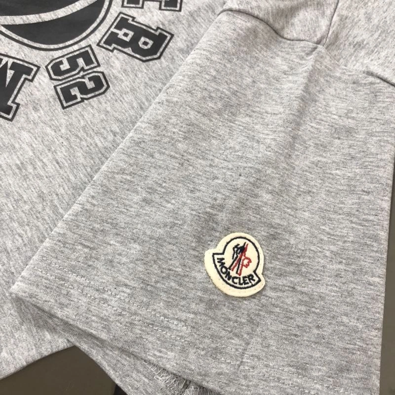 FlexibleFit Moncler T-Shirts 143059