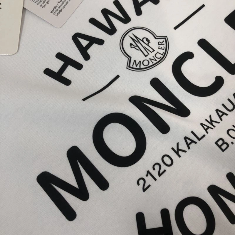 Moncler T-Shirts Stretchable 143043
