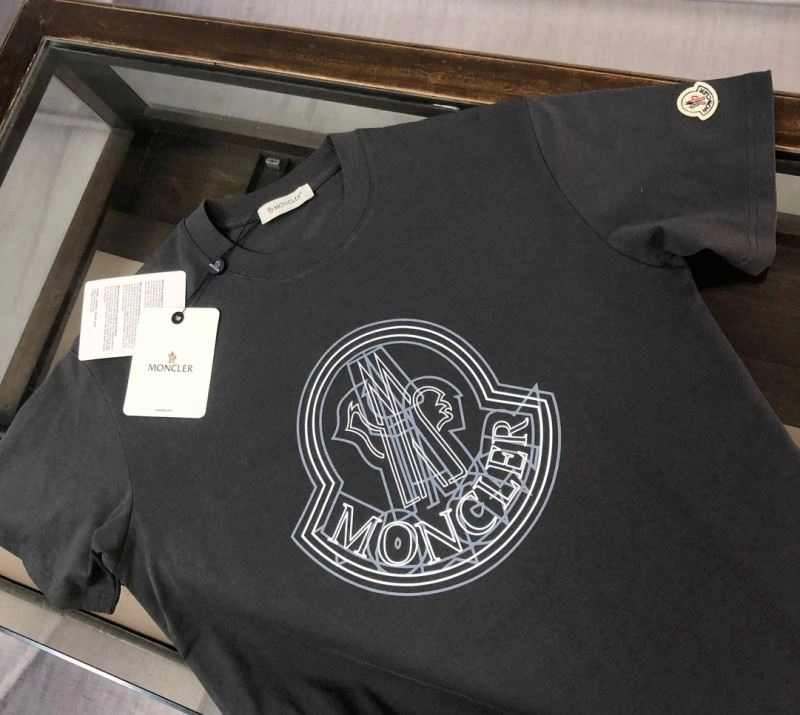 Moncler T-Shirts WrinkleFree 143046