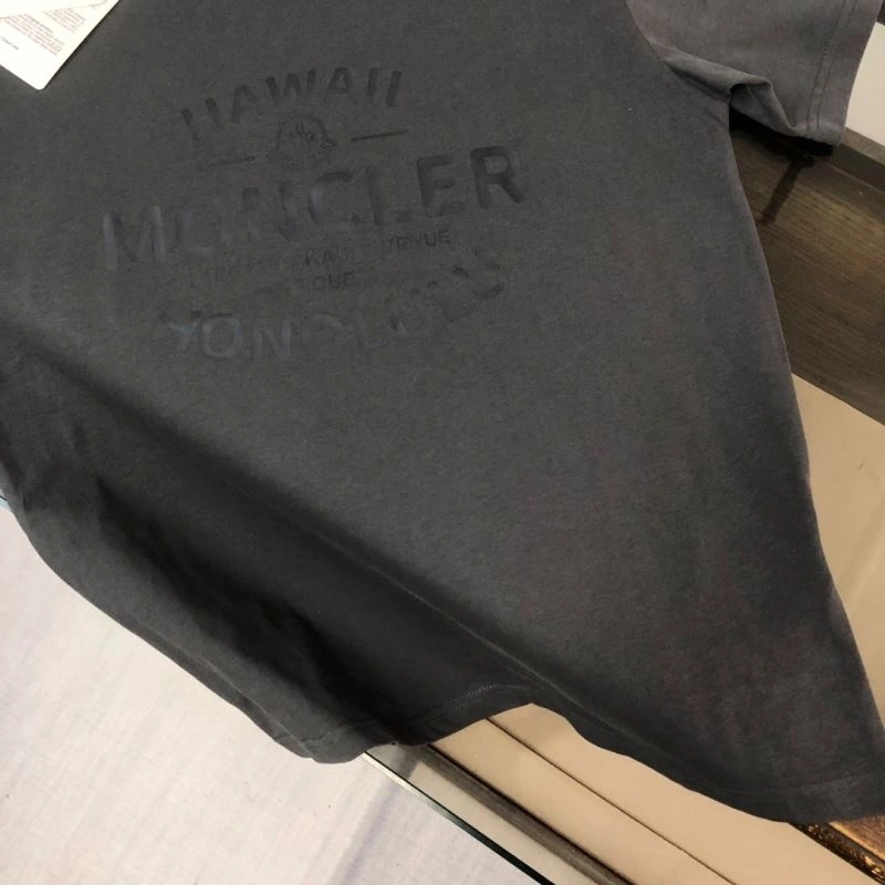 Moncler T-Shirts SmoothTexture 143054
