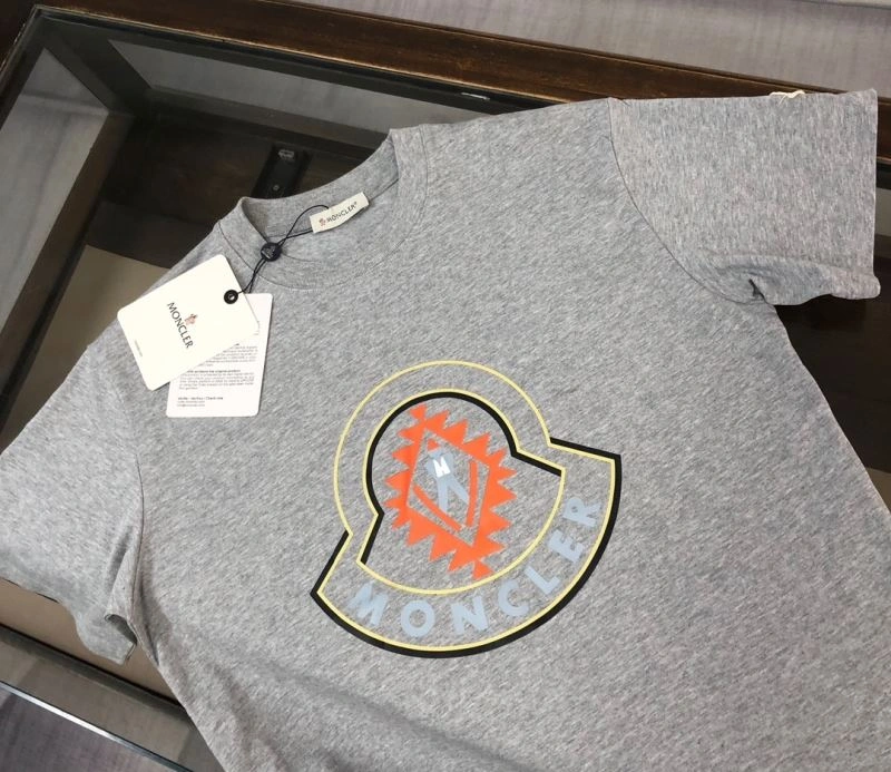 Durable Moncler T-Shirts 143049