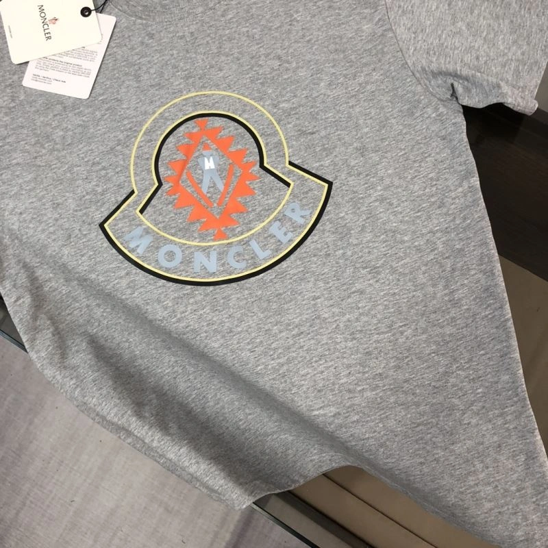 Durable Moncler T-Shirts 143049