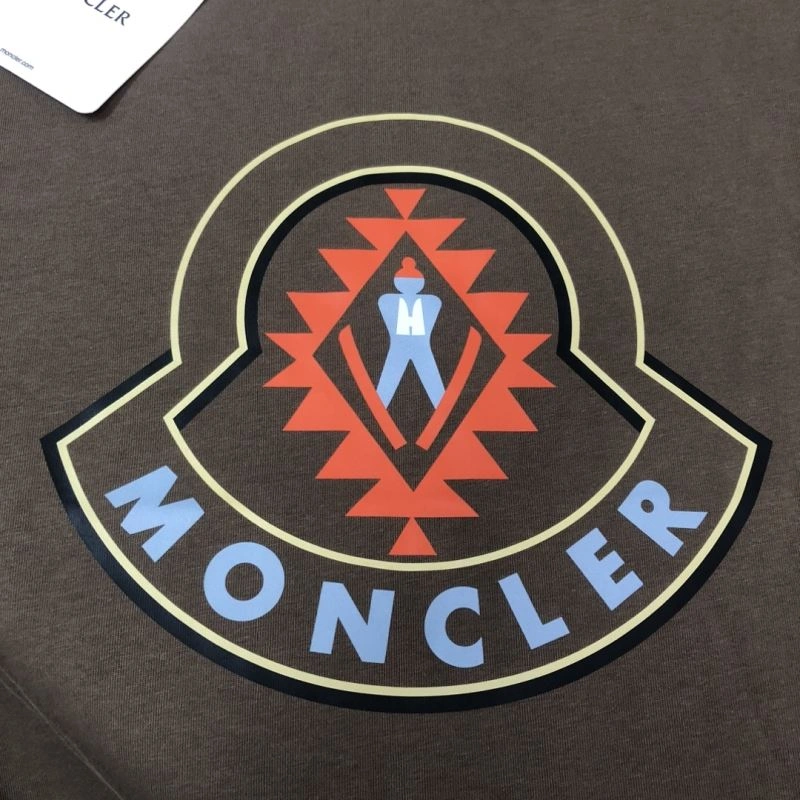 Moncler T-Shirts Lightweight 143051