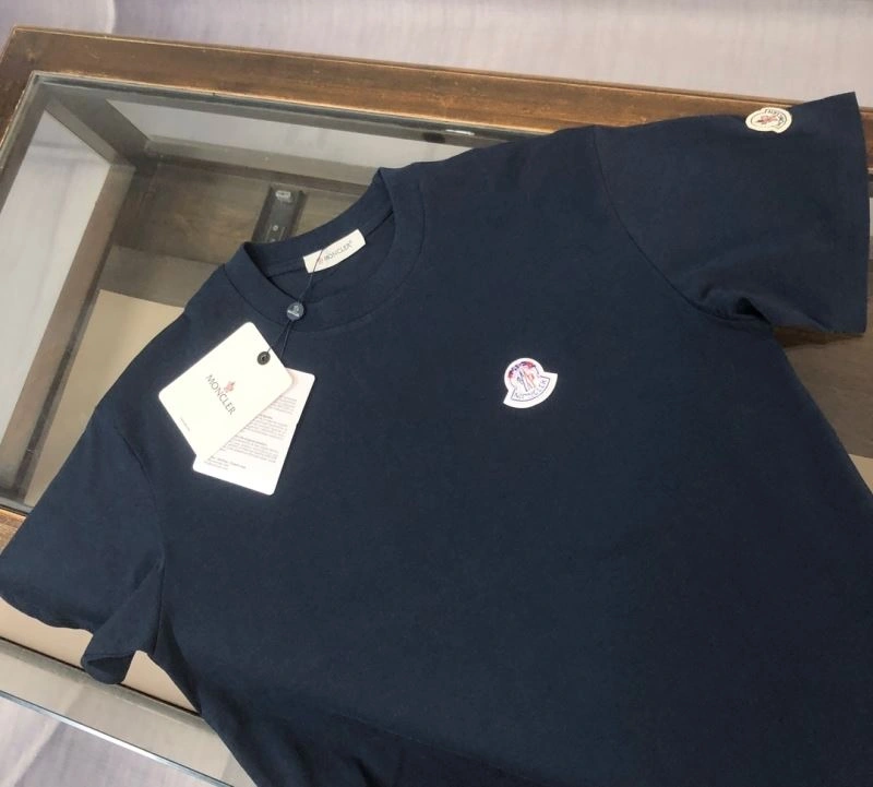 Classic Moncler T-Shirts 143041