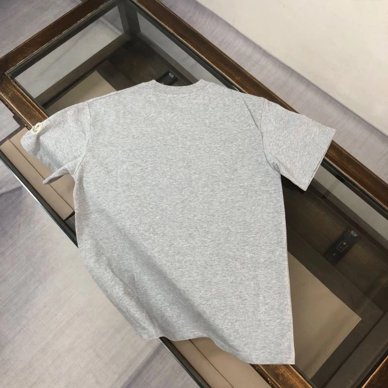 Moncler T-Shirts Vibrant 143036