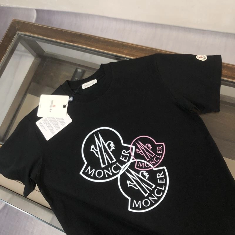 Attractive Moncler T-Shirts 143039