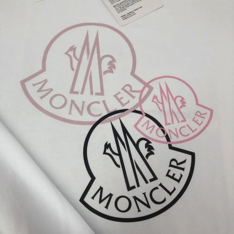 Attractive Moncler T-Shirts 143045