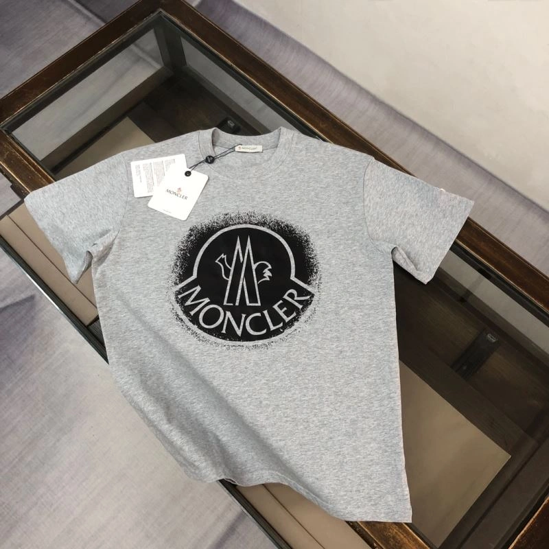 Moncler T-Shirts Breathable 143028