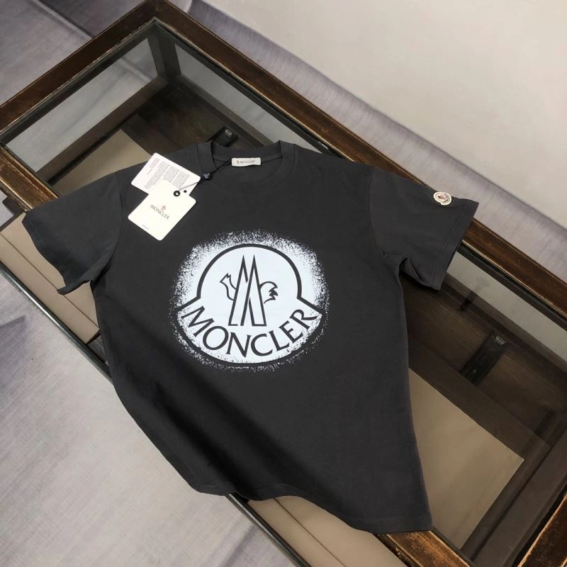 Popular Moncler T-Shirts 143033