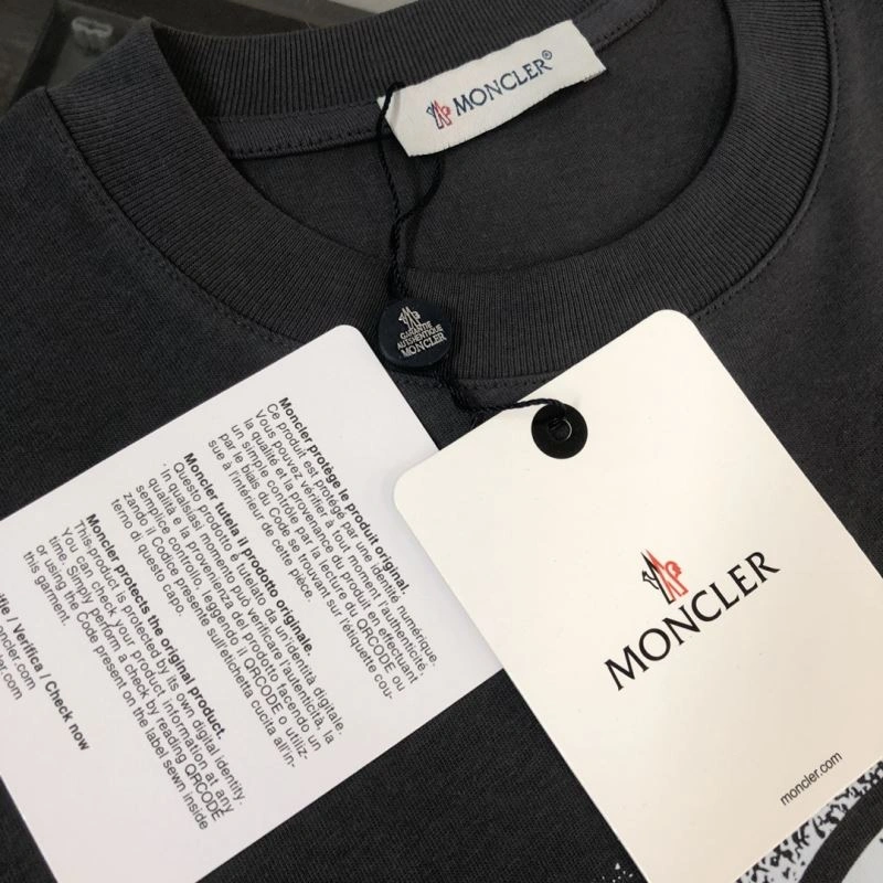 Popular Moncler T-Shirts 143033