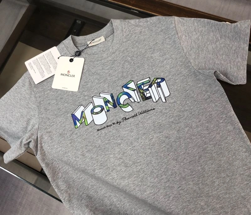 Versatile Moncler T-Shirts 143023