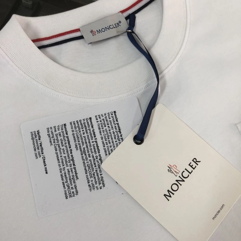 TechFriendly Moncler T-Shirts 142998