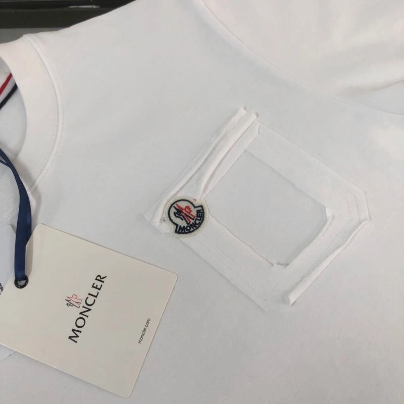 TechFriendly Moncler T-Shirts 142998