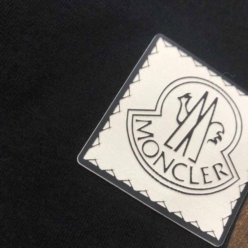 Moncler T-Shirts Lightweight 142994