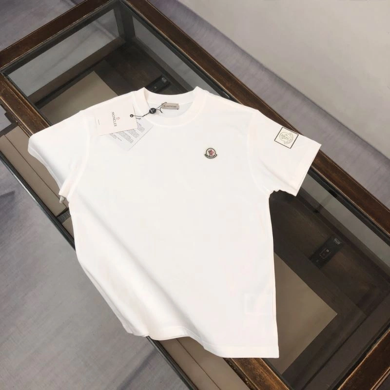 Moncler T-Shirts TimelessDesign 142996