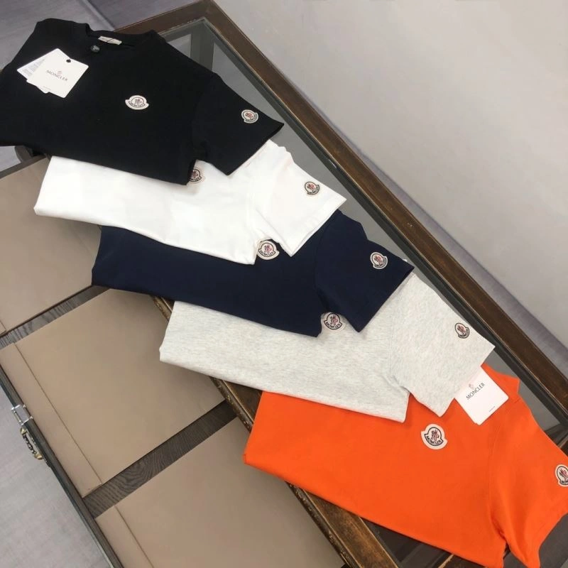 Popular Moncler T-Shirts 142990