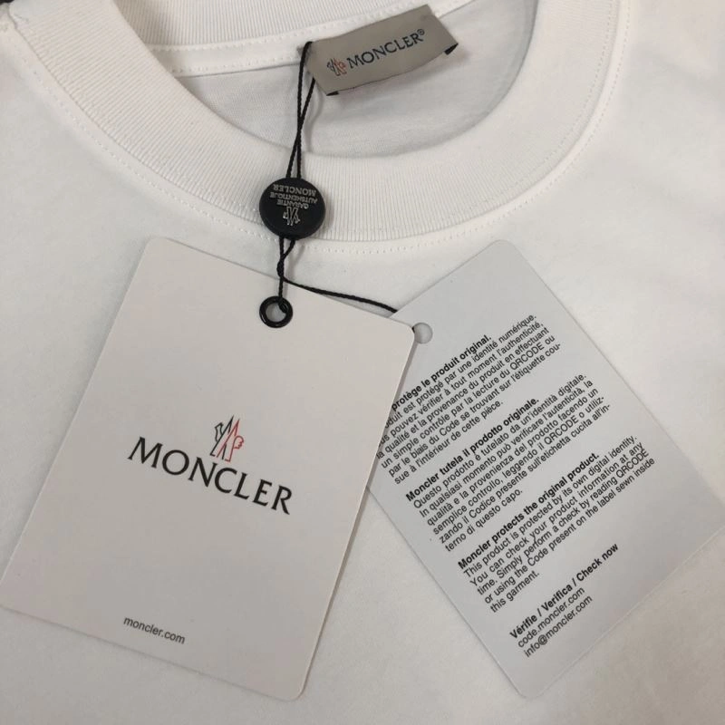 Popular Moncler T-Shirts 142990