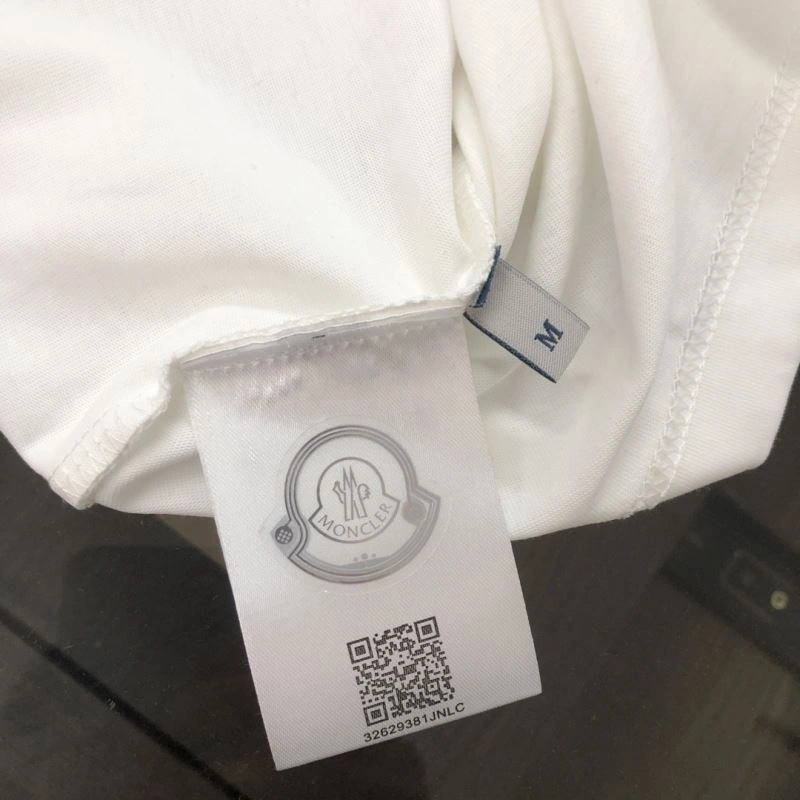 Popular Moncler T-Shirts 142990