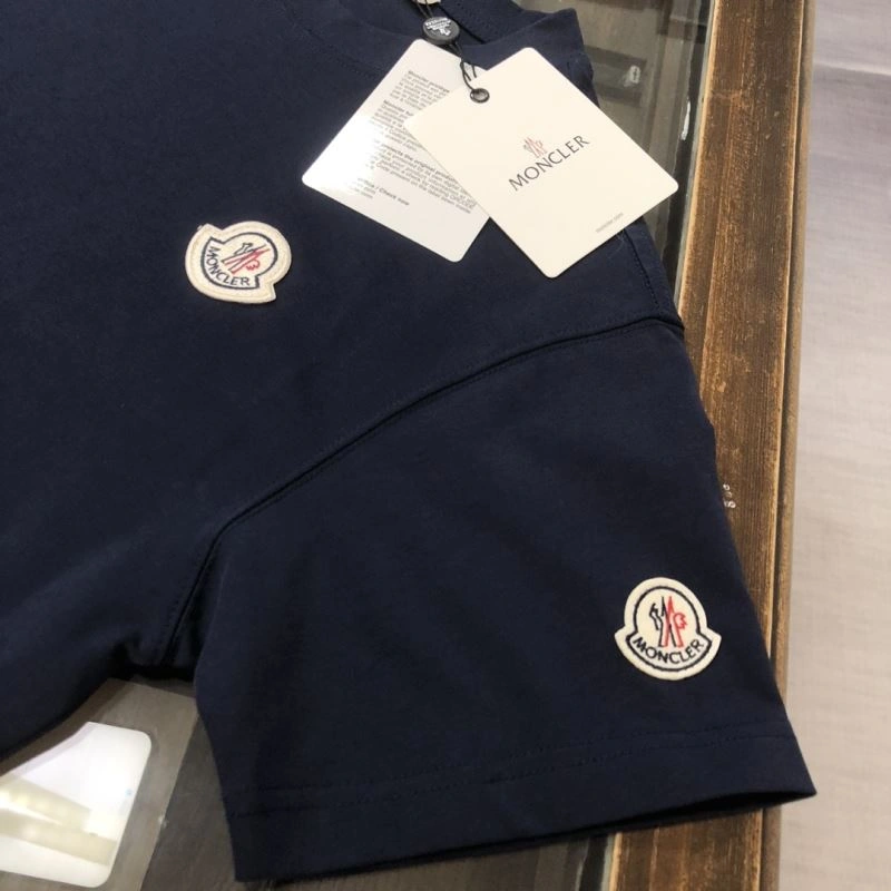 Moncler T-Shirts Efficient 143003