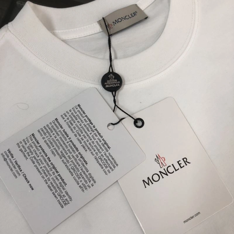 Moncler T-Shirts Unisex 142988
