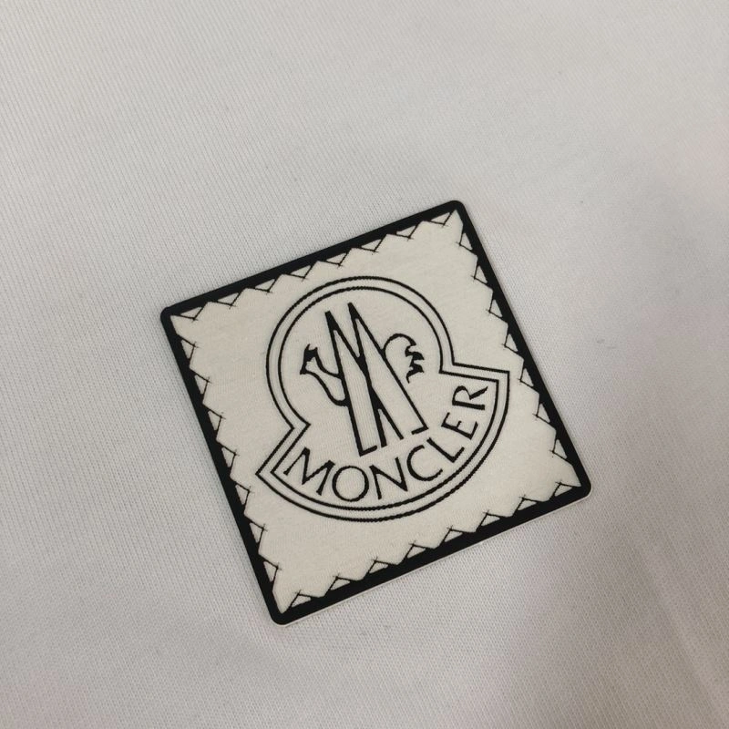 Moncler T-Shirts Unisex 142988