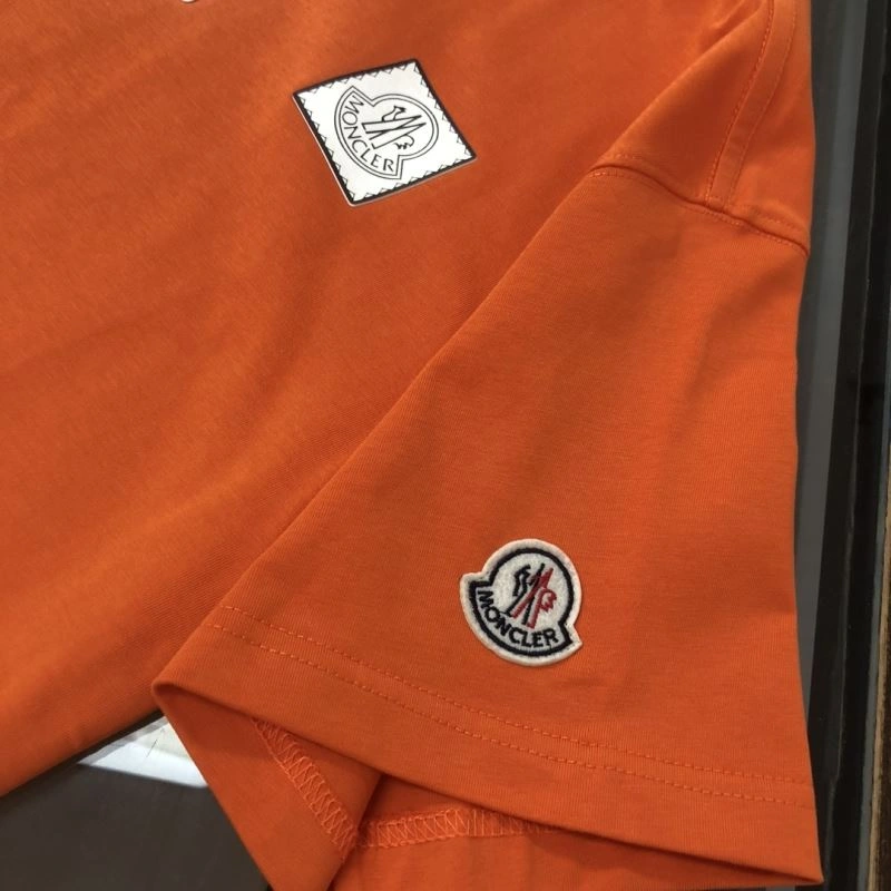 Chic Moncler T-Shirts 142991
