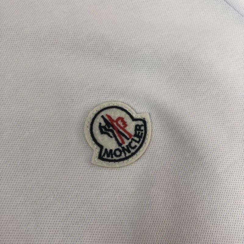 Moncler T-Shirts Youthful 142989