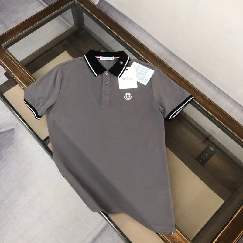 Moncler T-Shirts Comfortable 143001