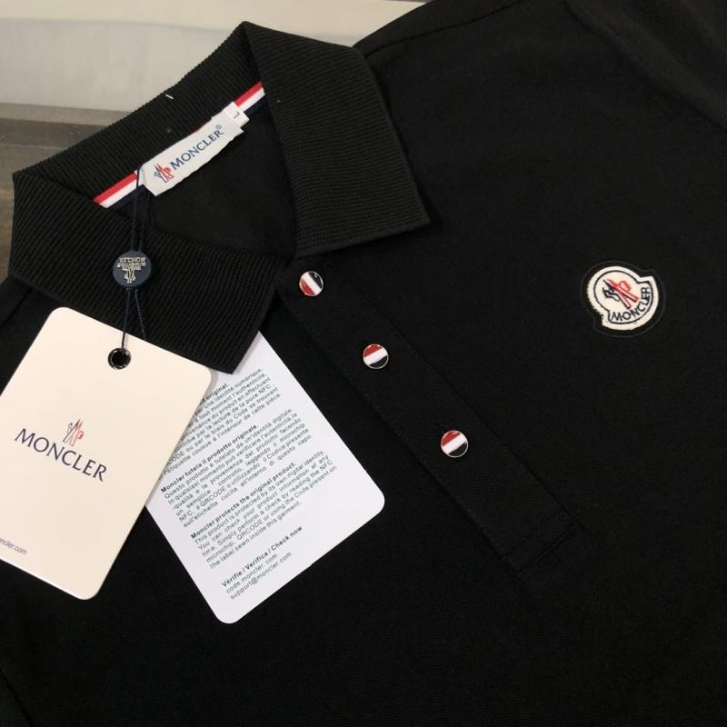 Upgraded Moncler T-Shirts 143002