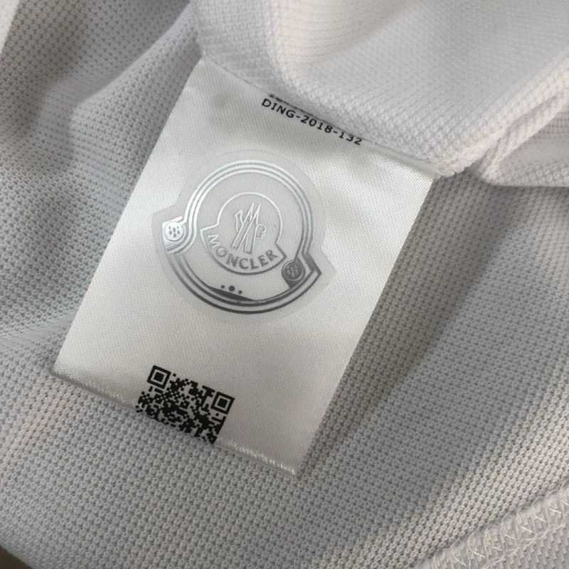 Moncler T-Shirts Lightweight 142982