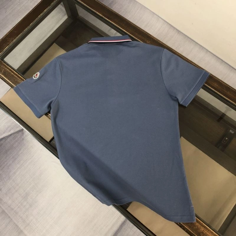 Moncler T-Shirts Snug 142979